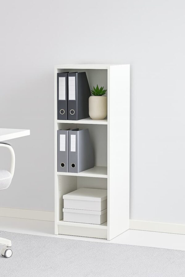 Офис стелаж с три рафта