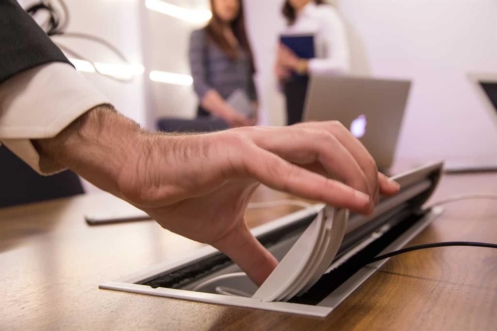 Метален капак Conference - Image 3