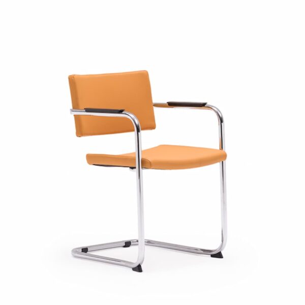 Посетителски офис стол DAWN с праховобоядисана метална основа и дамаска категория В – стилен и удобен избор за офис интериор.