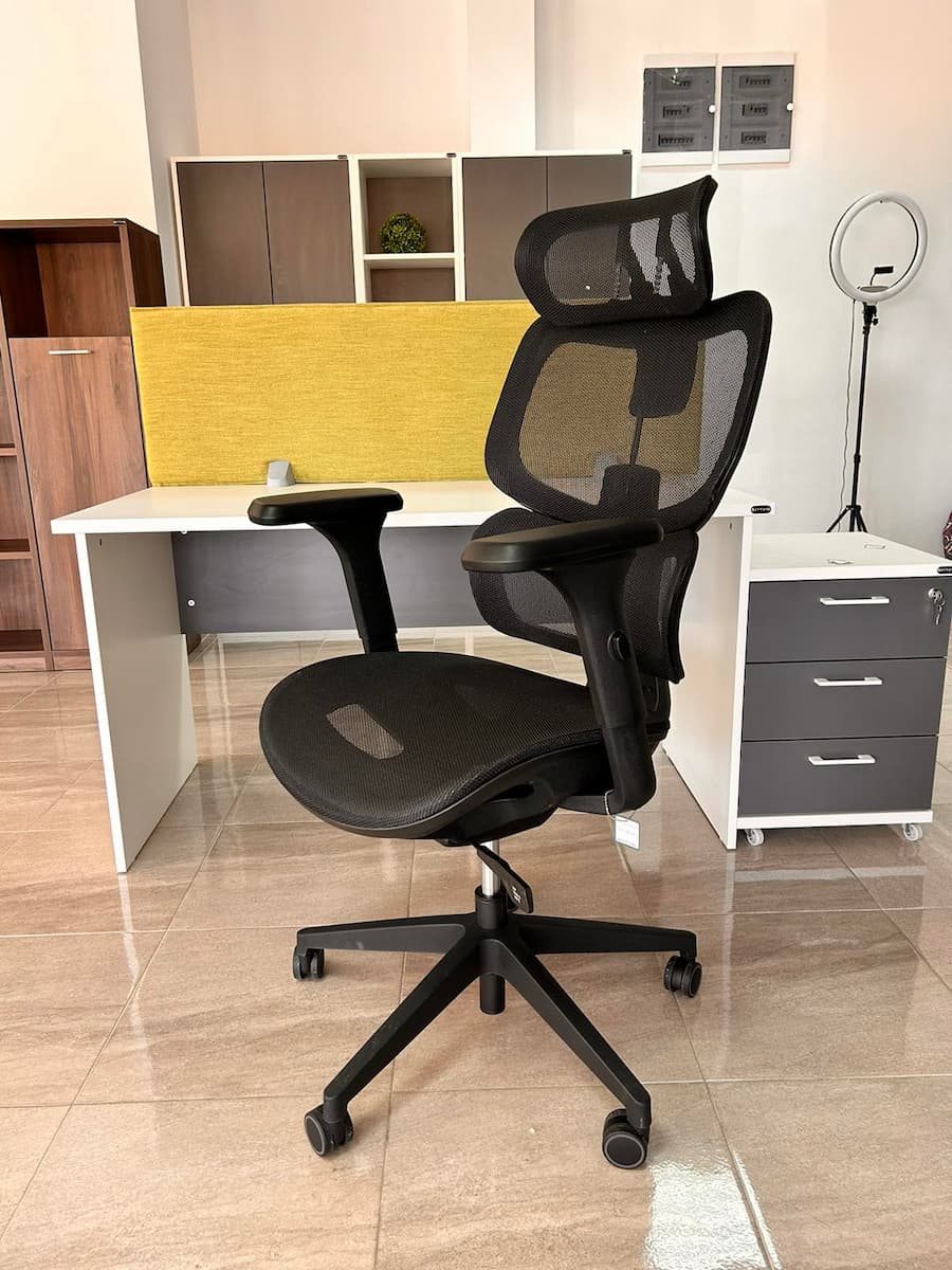 Ергономичен стол HUMANTECH BLACK